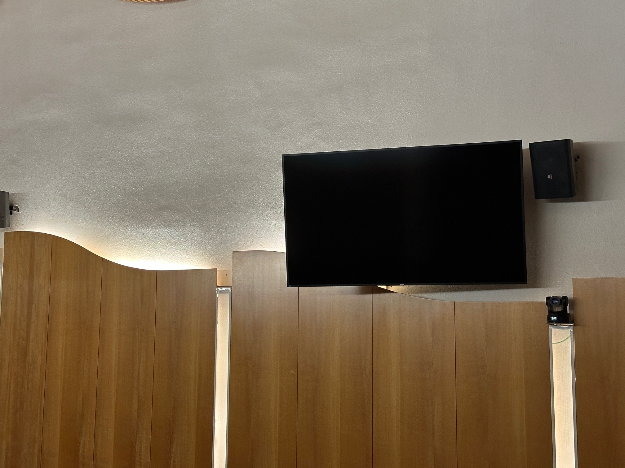 TV lateral i càmera 1